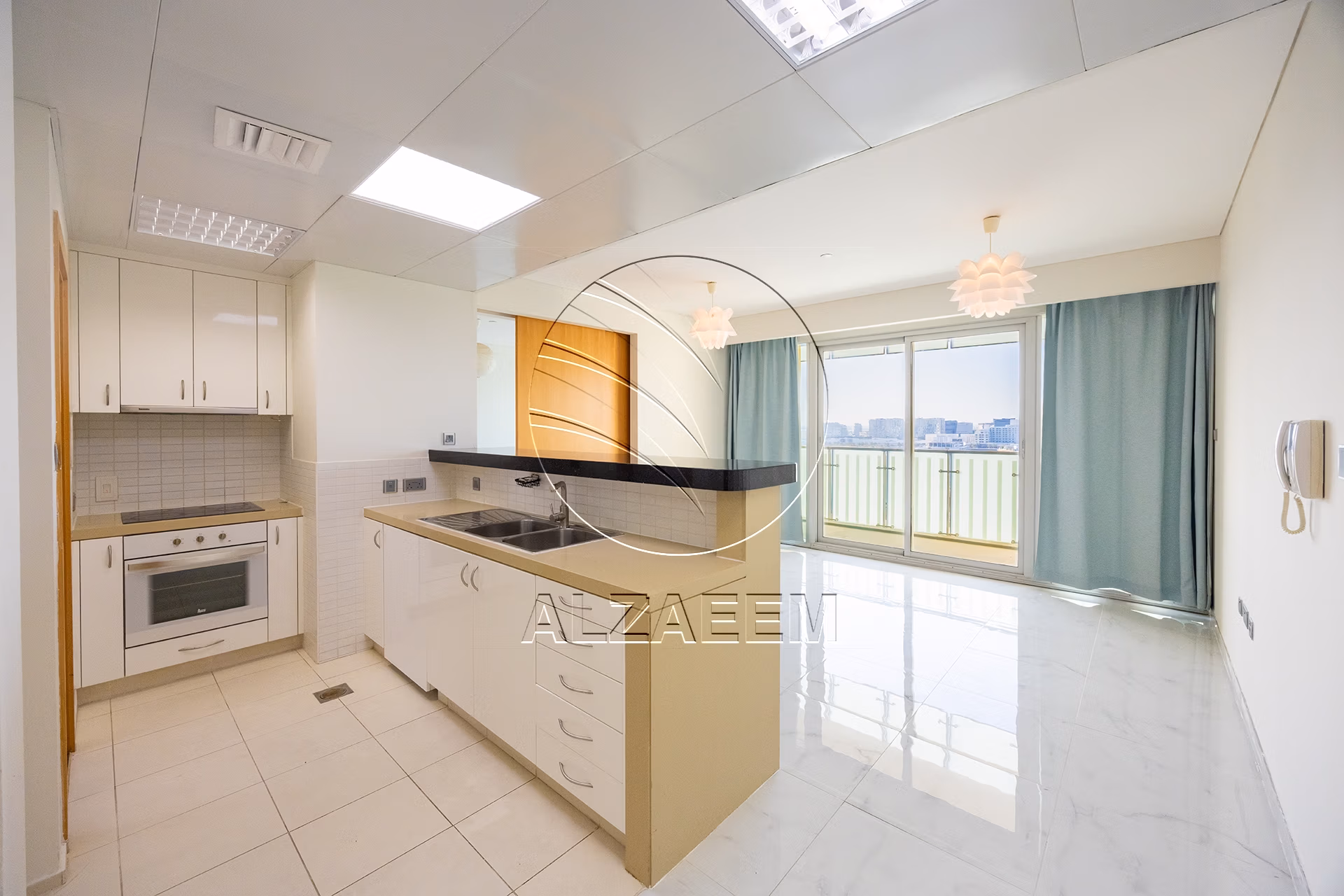 Vacant | Fully renovated unit | Sea View