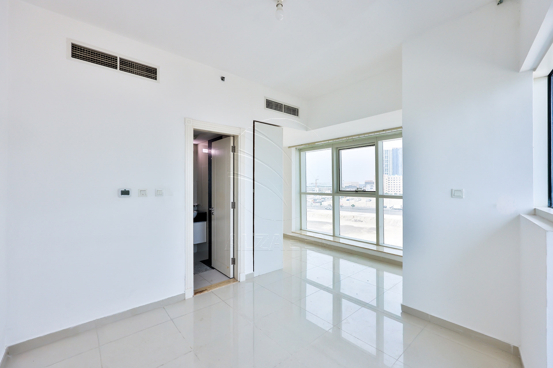 VACANT and Exclusive | Sea View | Big Balcony