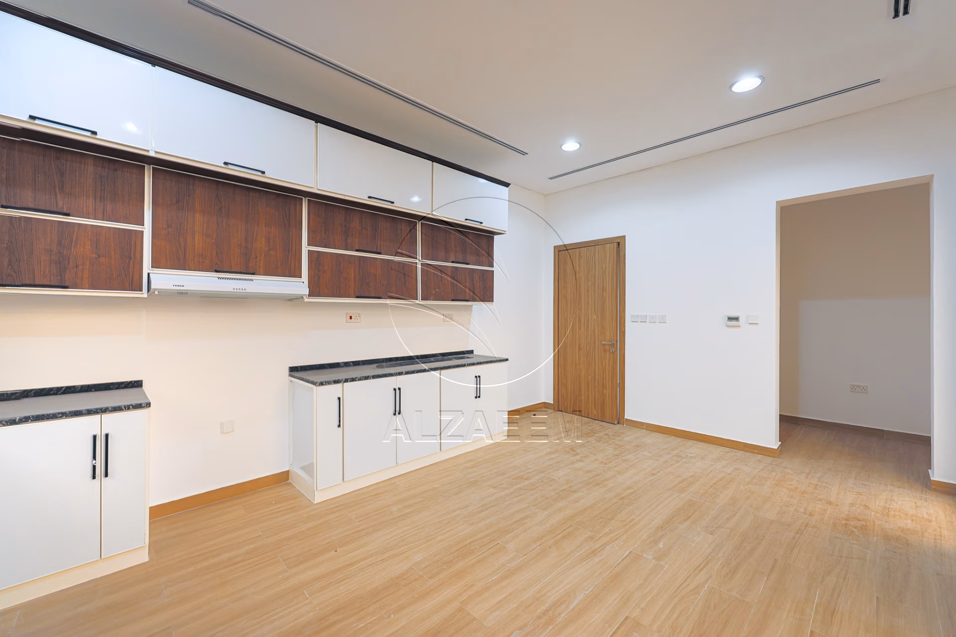 Corner | High Quality Finishing| High Ceiling