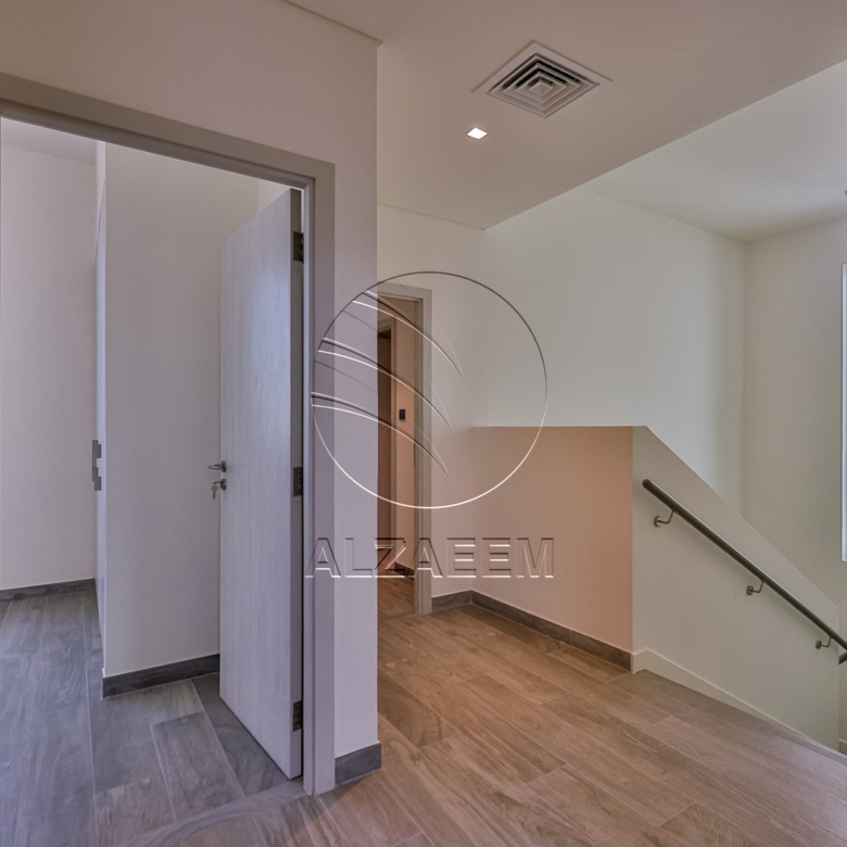 Single Row CORNER | Premium and High End Location