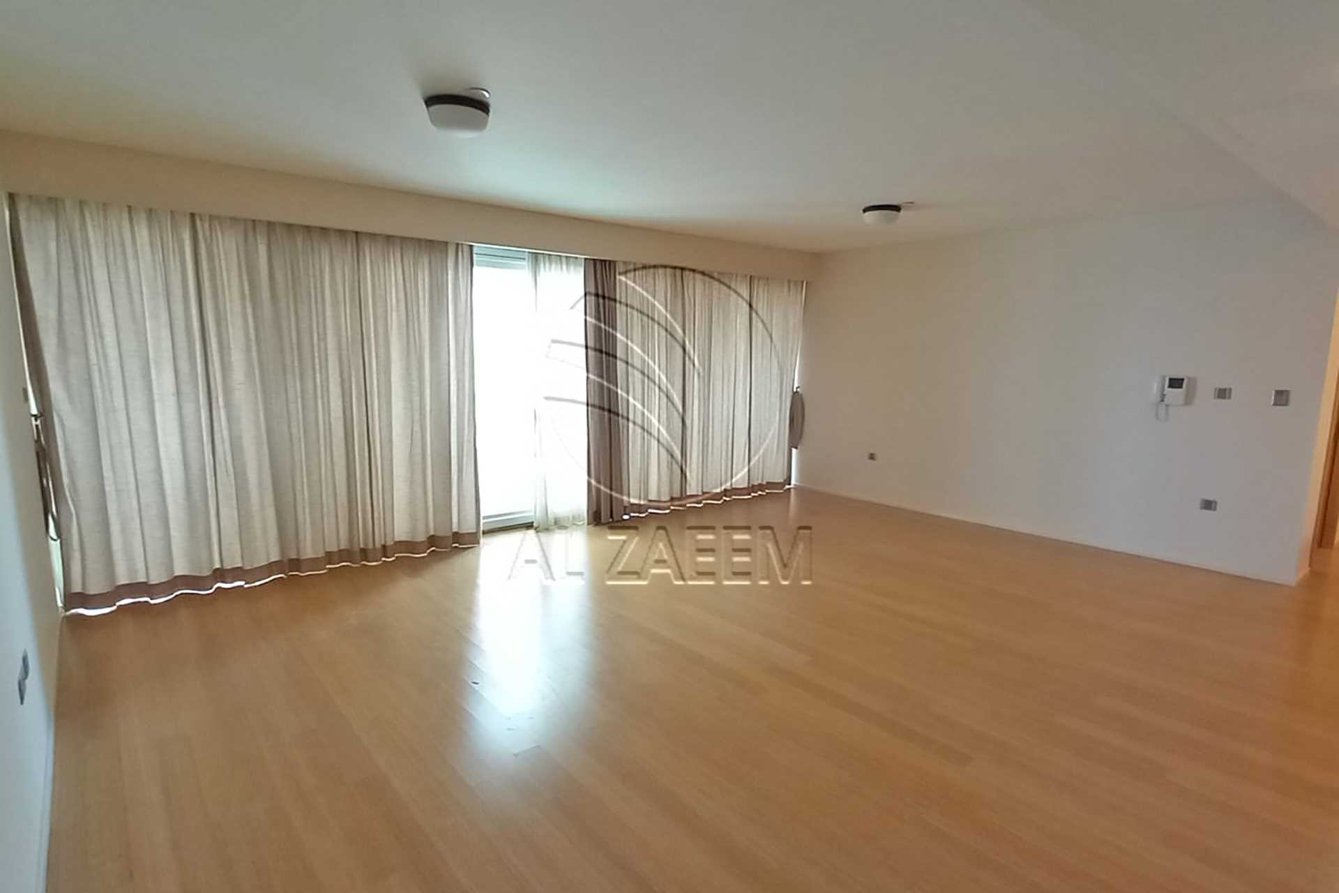 High Level Unit | Tenanted | Urban View