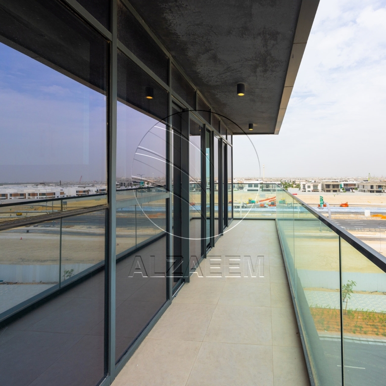 HOT DEAL! Corner Unit – Partial Sea View | Parking