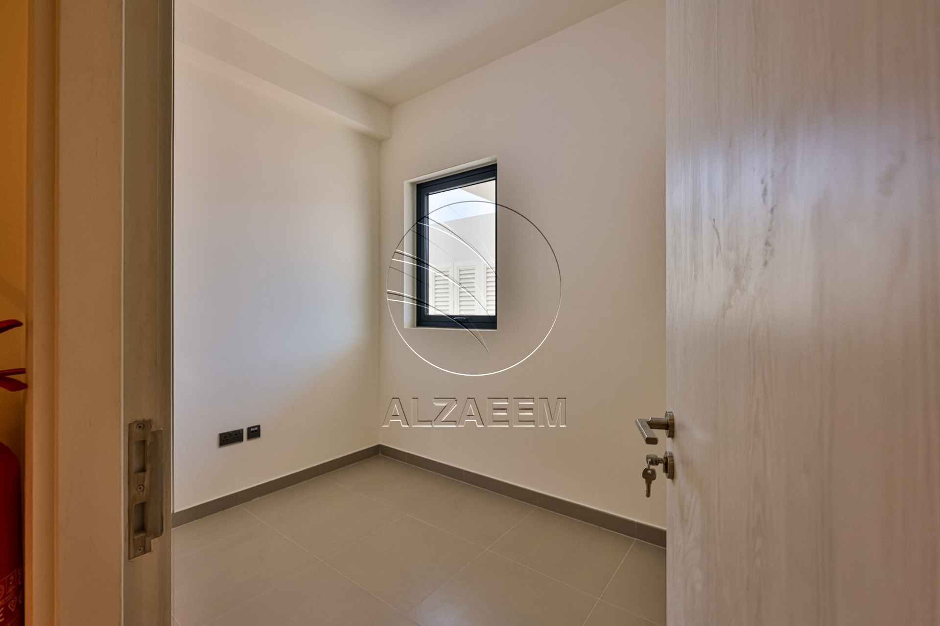 Single Row CORNER | Premium and High End Location