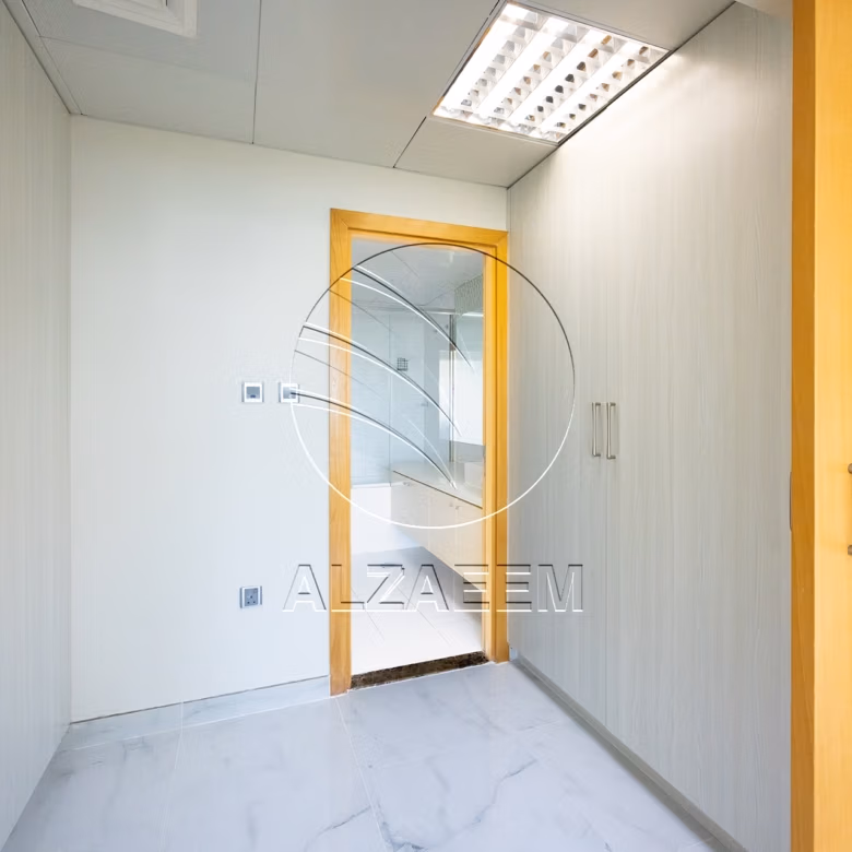 Vacant | Fully renovated unit | Sea View