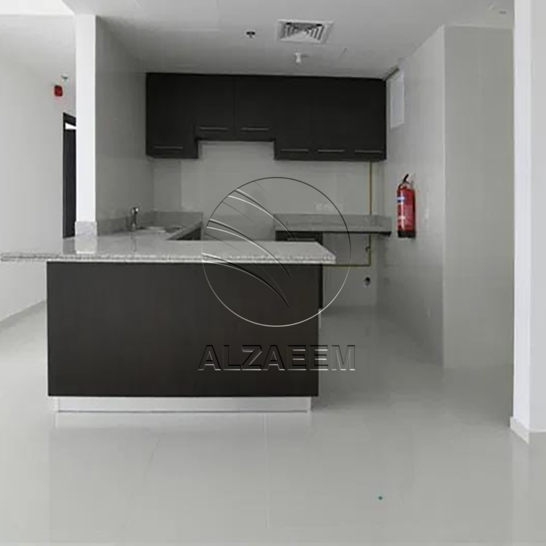 Vacant! Road View | Higher Floor