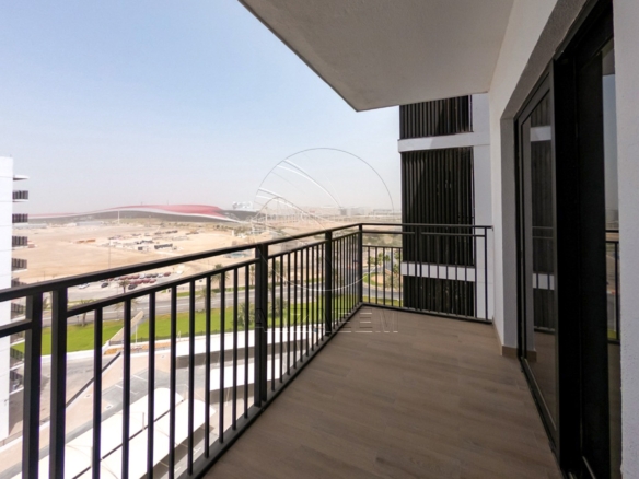 High Level Corner Unit with Skyline + Park View