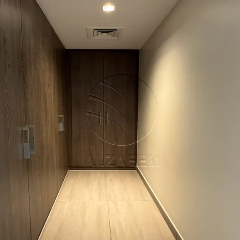 √HOT DEAL | Move-in Ready | Single Row – Mid Unit√