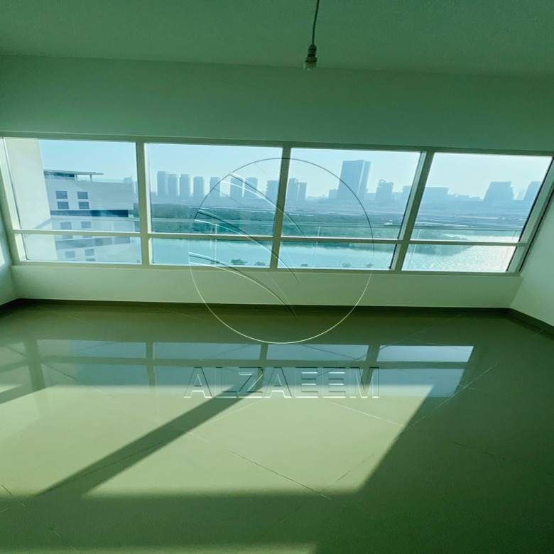 √Mid Level | Vacant | Big Balcony√