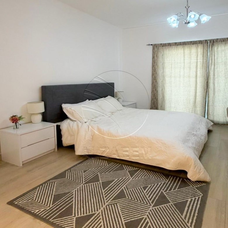 High Level + Furnished Unit with Canal Views