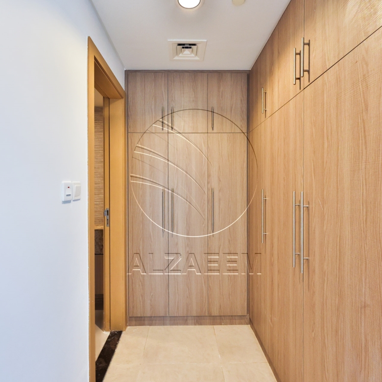 HOT DEAL! Corner Unit – Partial Sea View | Parking