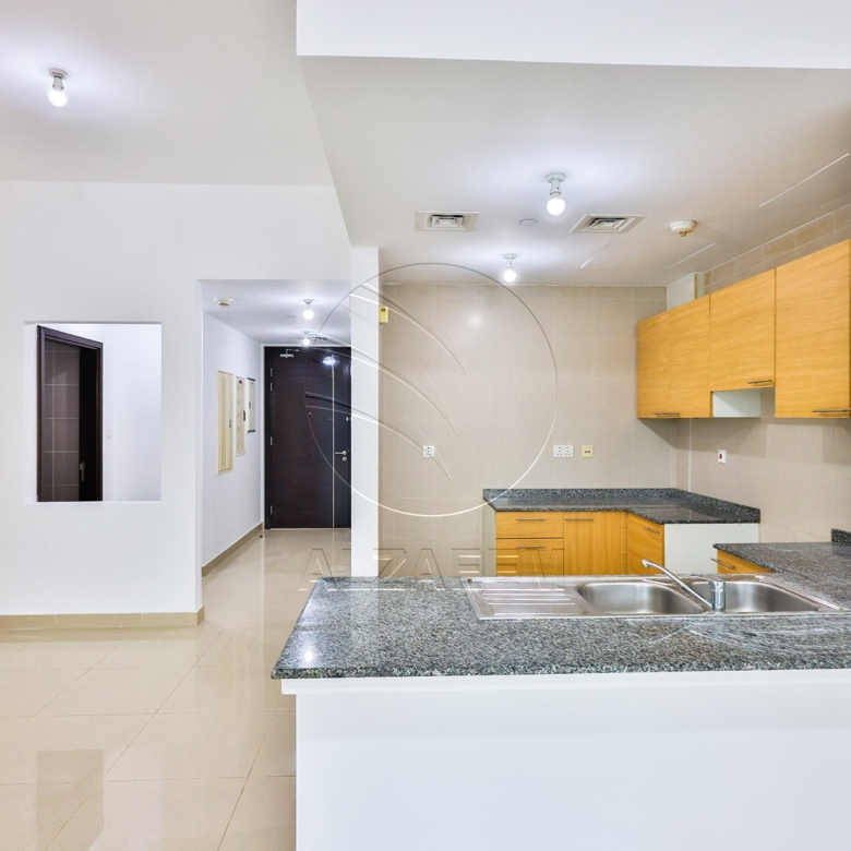 VACANT | 2 Payments | Urban View