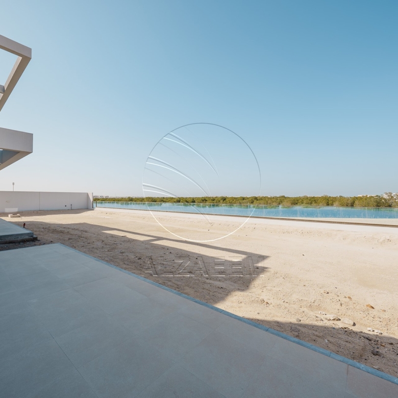 √Seafront VIP Villa | Single Row Corner Big Plot√
