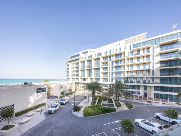 Sea View 2BR+M | VACANT | Luxury Living