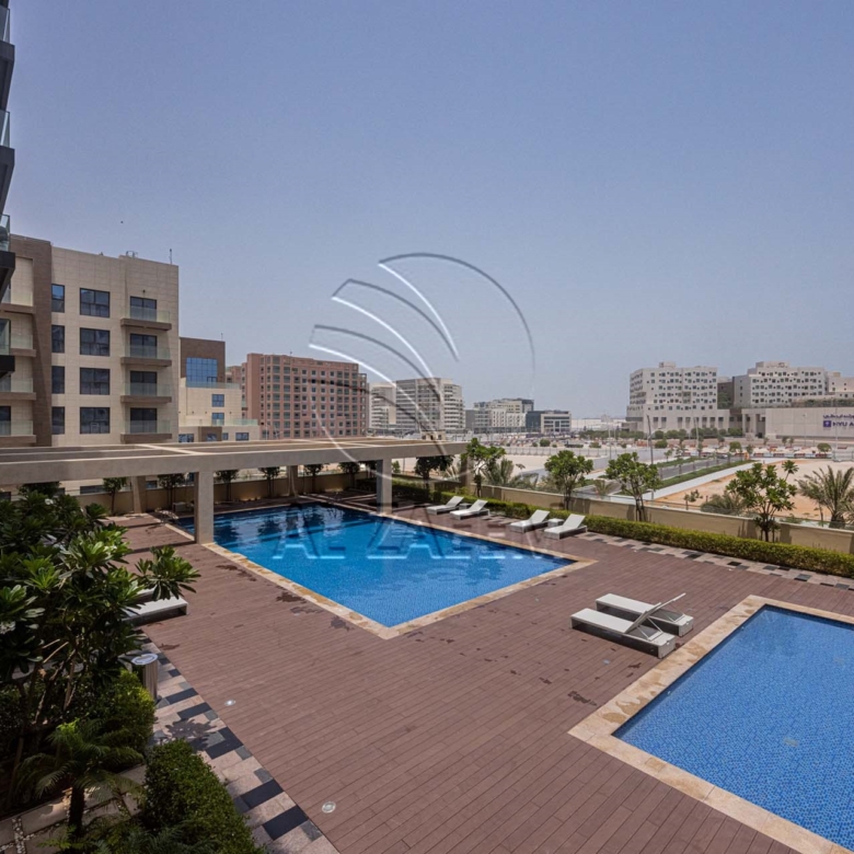 Vacant | DUPLEX | Facing The Pool | 4 payments