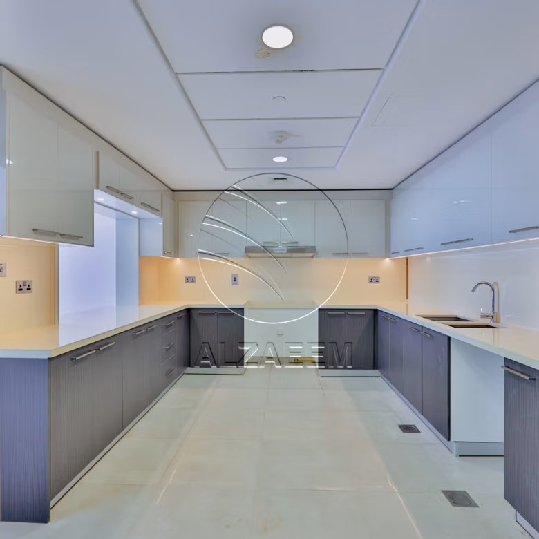 √ Luxurious Sea View Simplex Townhouse | VACANT √