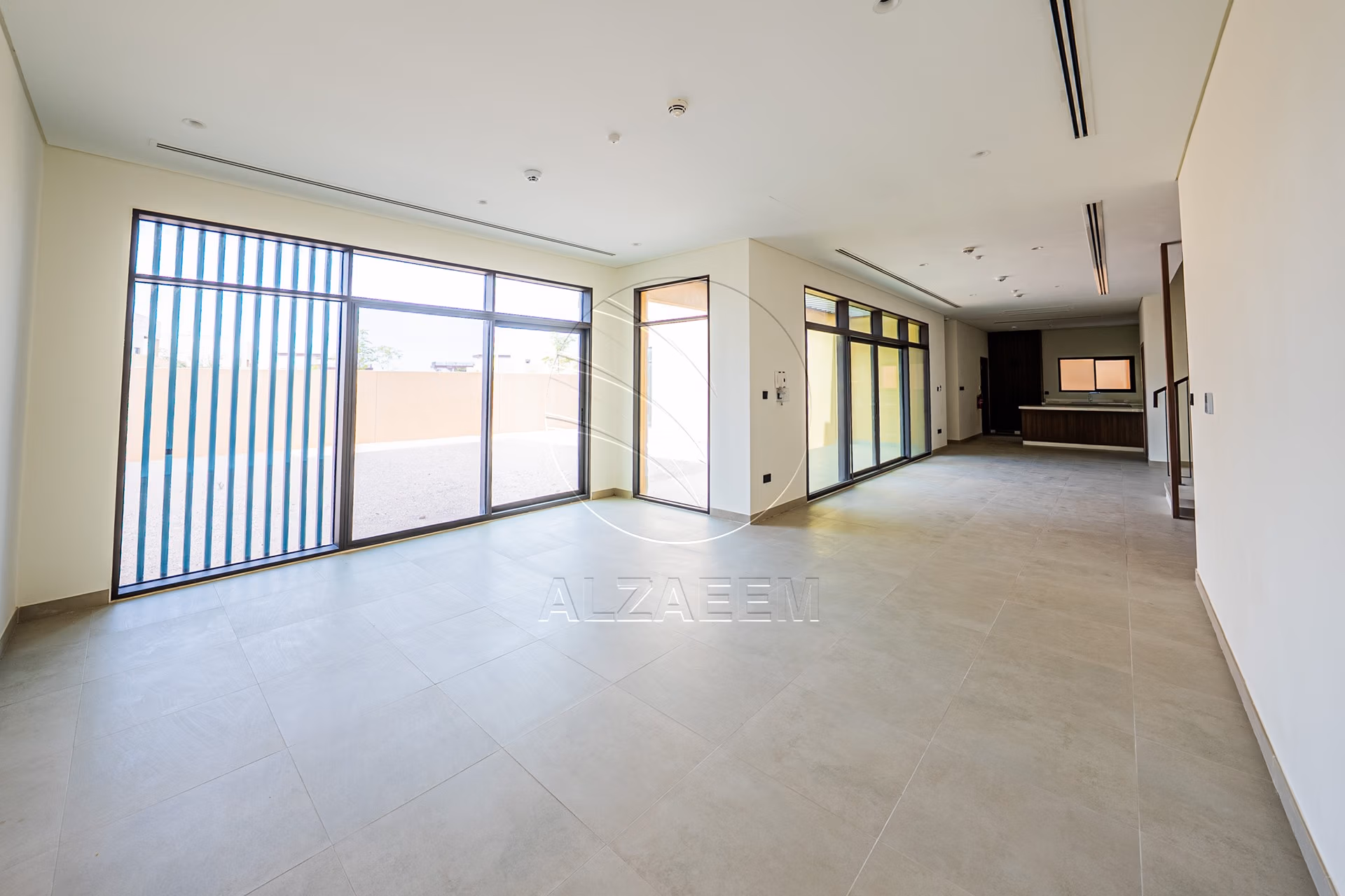 Single Row Villa | Huge Plot | Ready for Occupancy