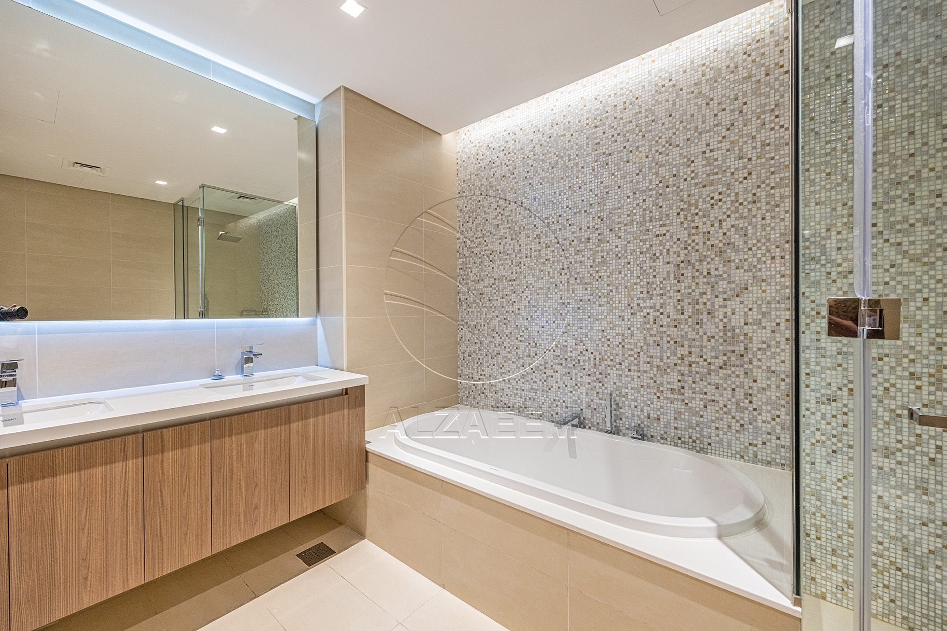 Huge Corner Unit | VACANT | Steps from the Park