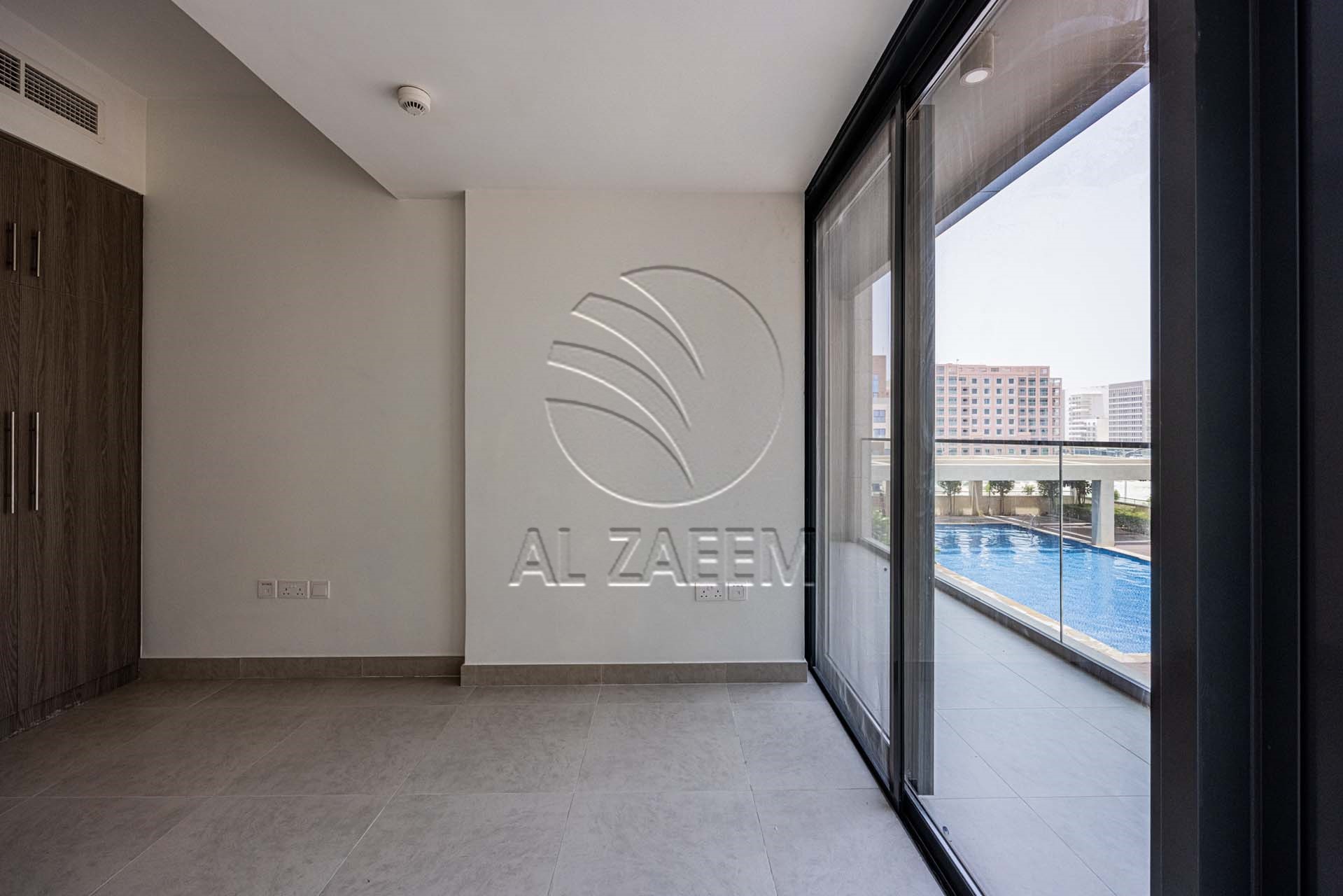 Vacant | DUPLEX | Facing The Pool | 4 payments