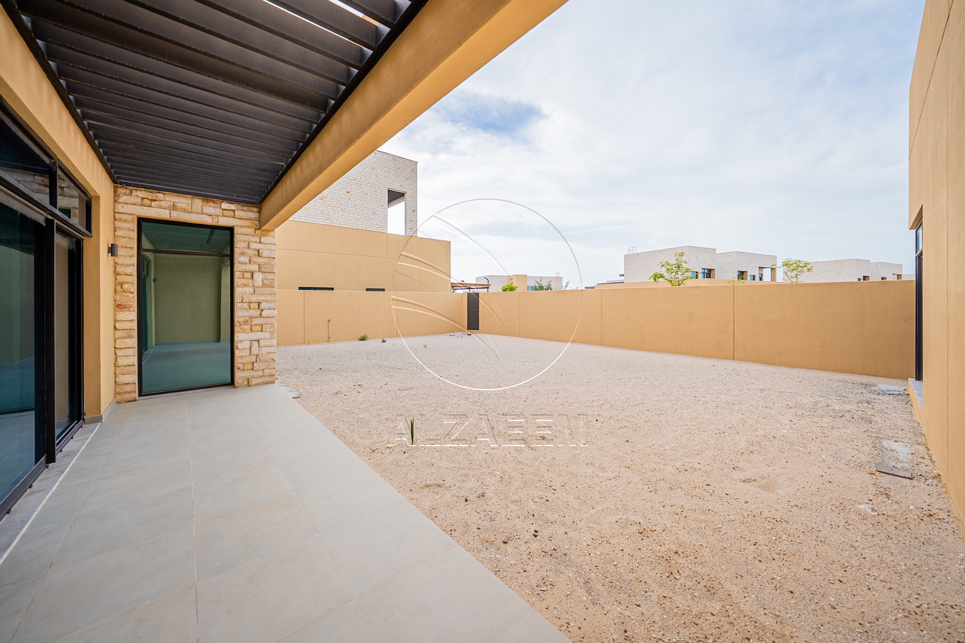 Single Row Villa | Huge Plot | Ready for Occupancy