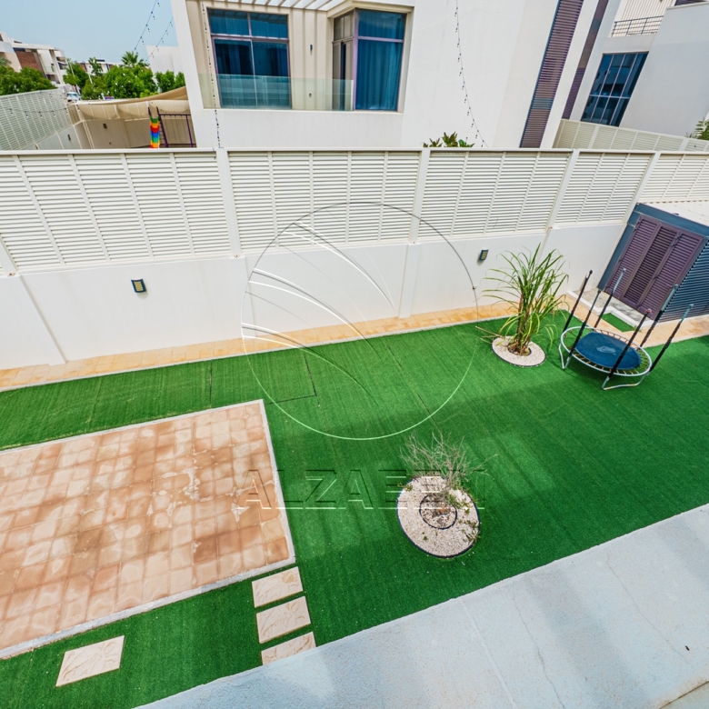 √Landscaped Garden | Furnished | T3-C1 | Corner√