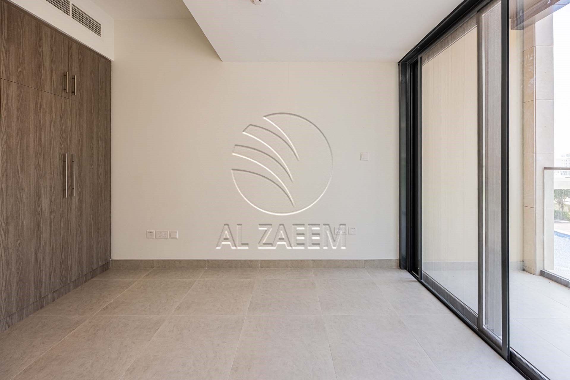 Vacant | DUPLEX | Facing The Pool | 4 payments