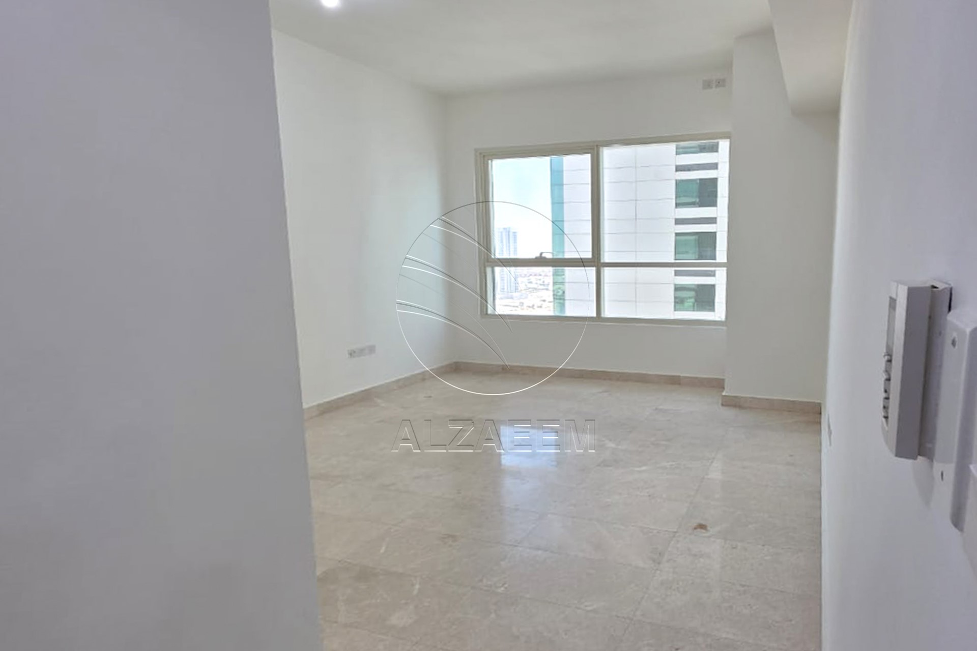 √1BR with Balcony | VACANT | Partial Sea View√