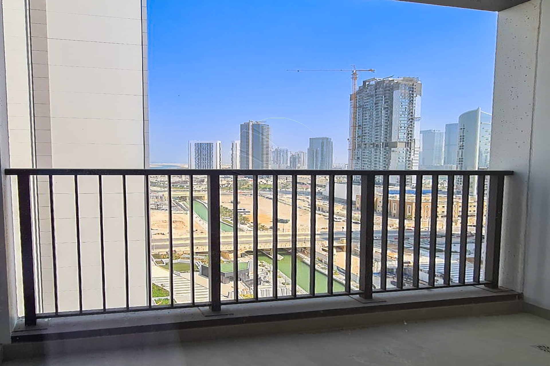 √ Waterfront Views | High Level and Vacant Unit √