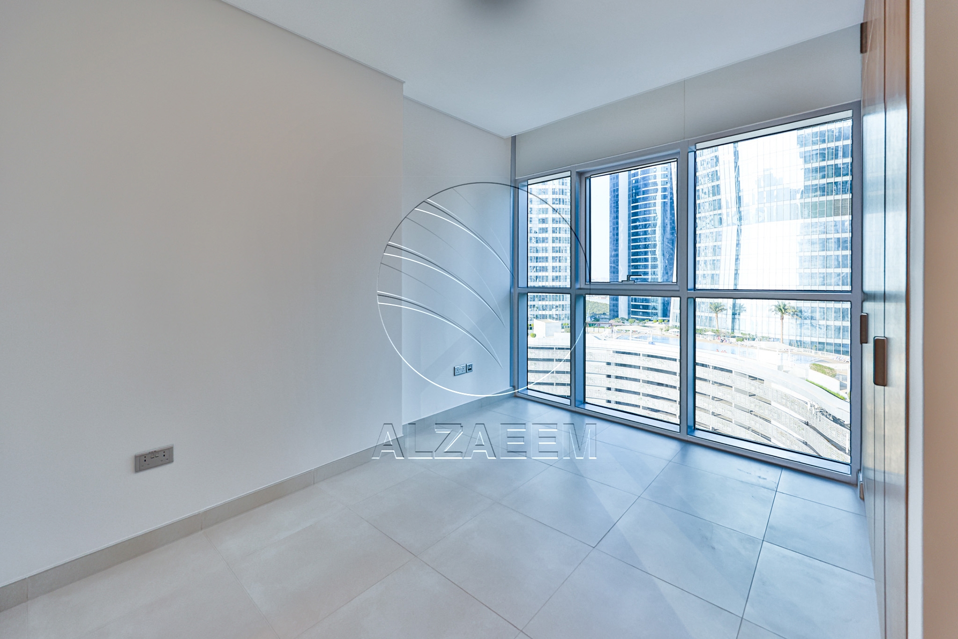 FULL Canal View | Higher Level | VACANT