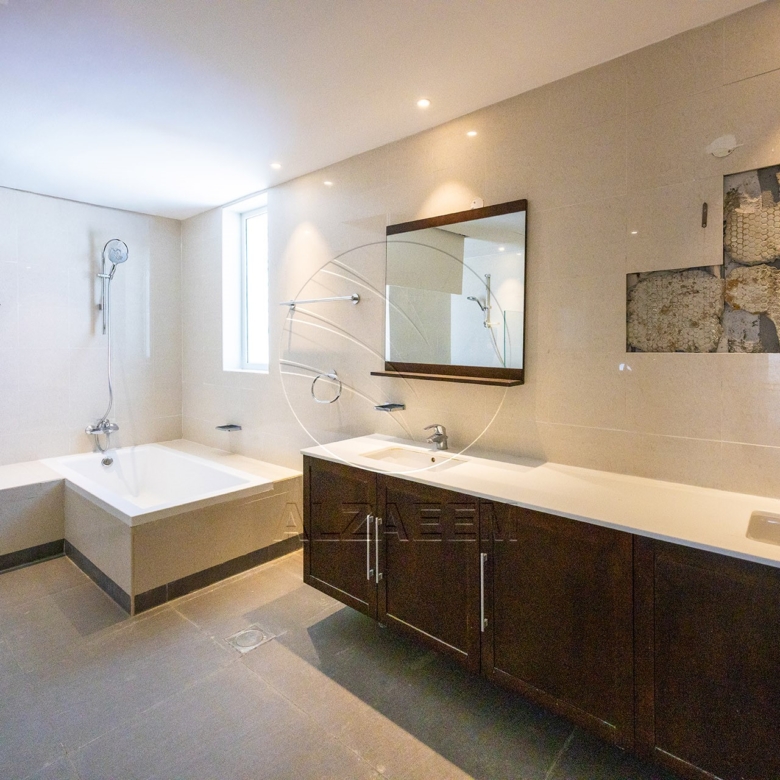 Kitchen Appliances | With Elevator and Gym + Pool