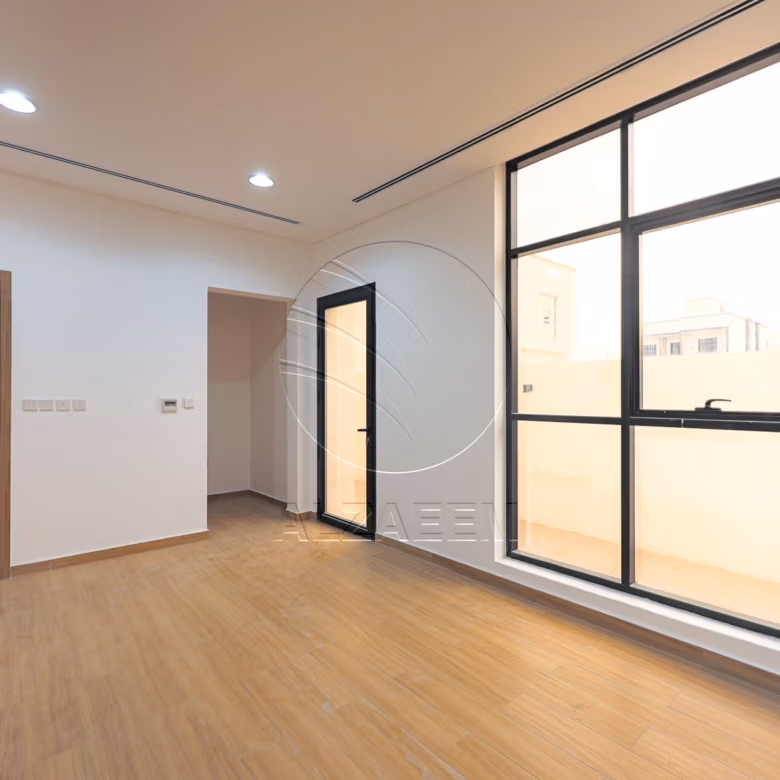 Corner | High Quality Finishing| High Ceiling