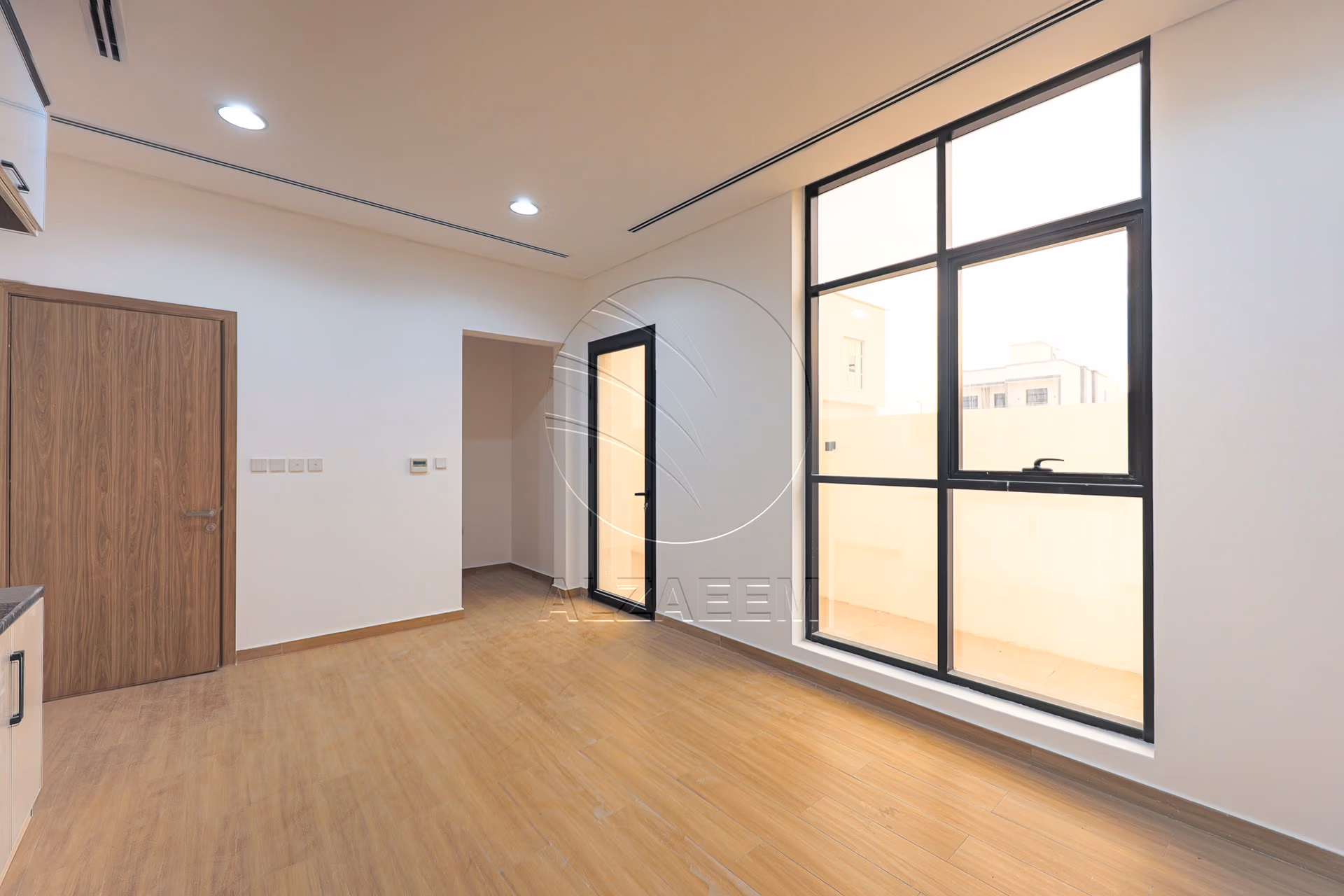 Corner | High Quality Finishing| High Ceiling
