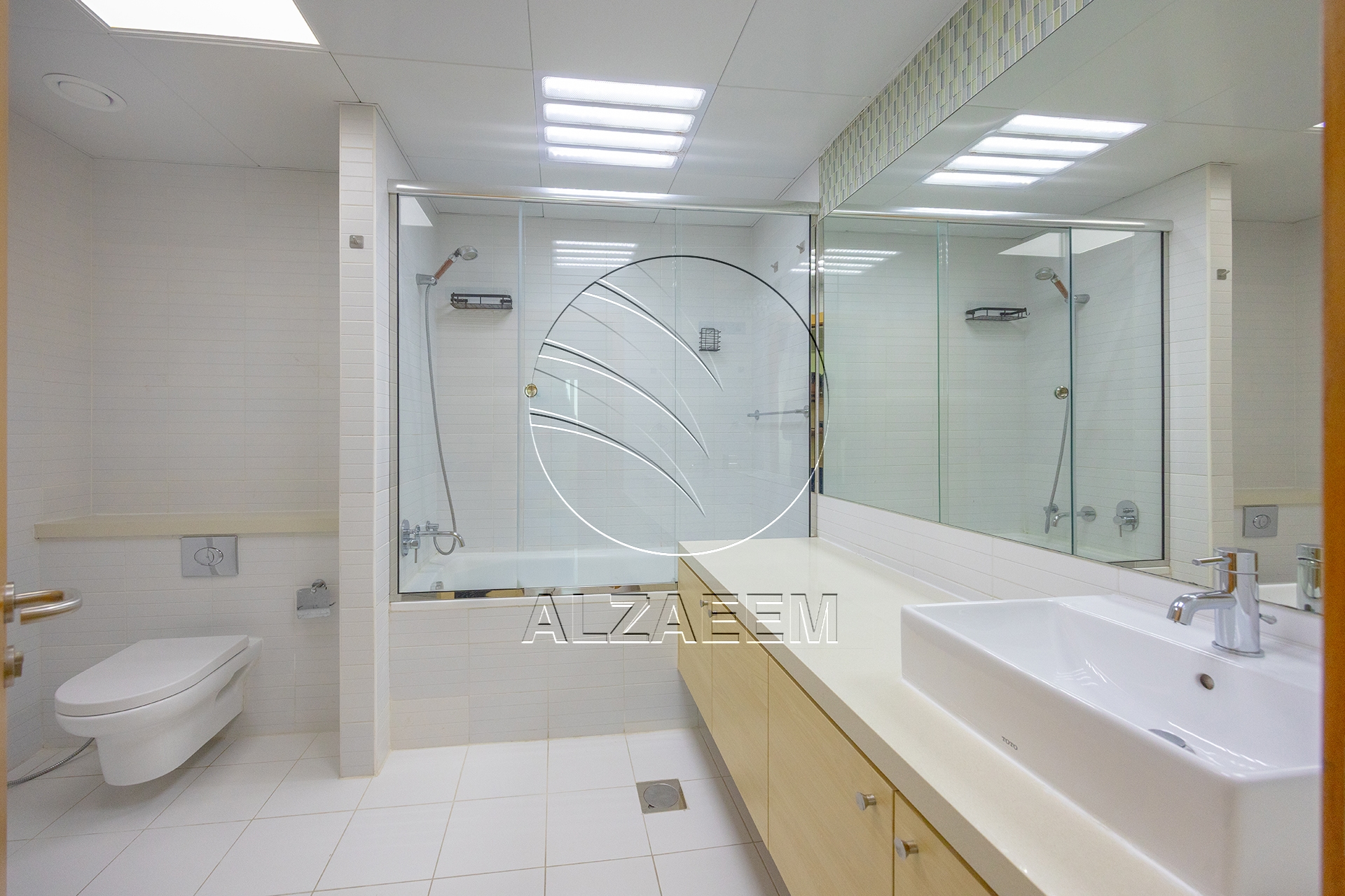 Vacant | Fully renovated unit | Sea View