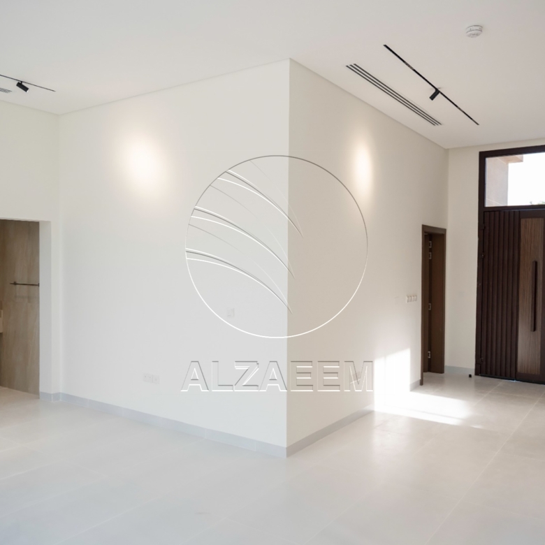 √Brand New Single Row Modern Villa! Spacious Plot√