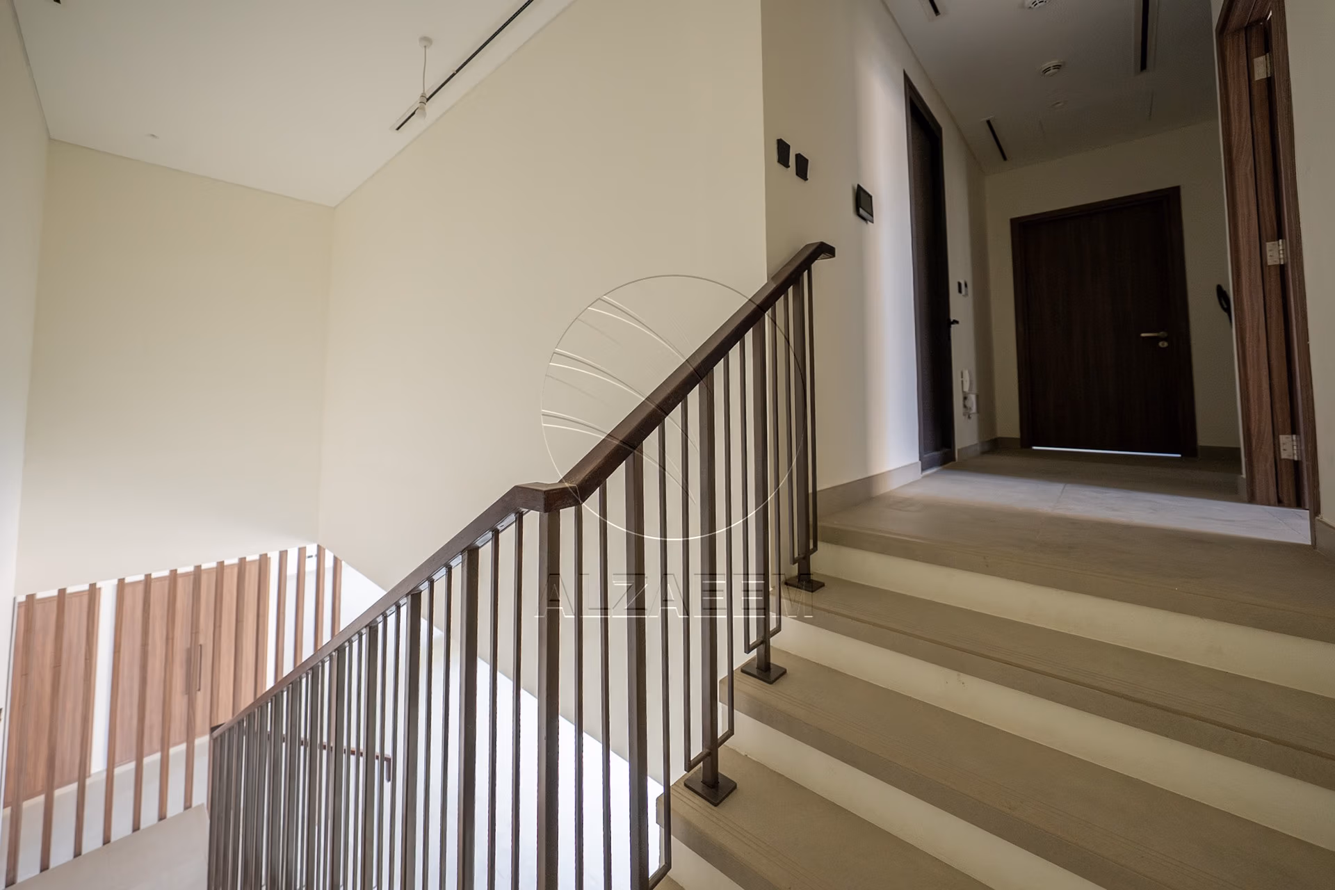 Single Row Villa | Huge Plot | Ready for Occupancy