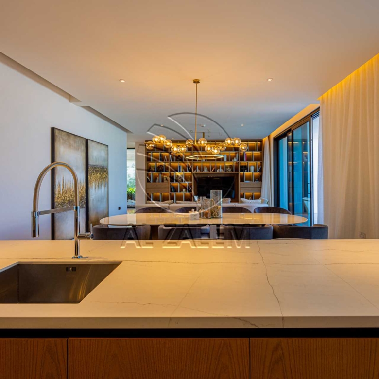 Alsidr | High Ceiling | Single Row Corner