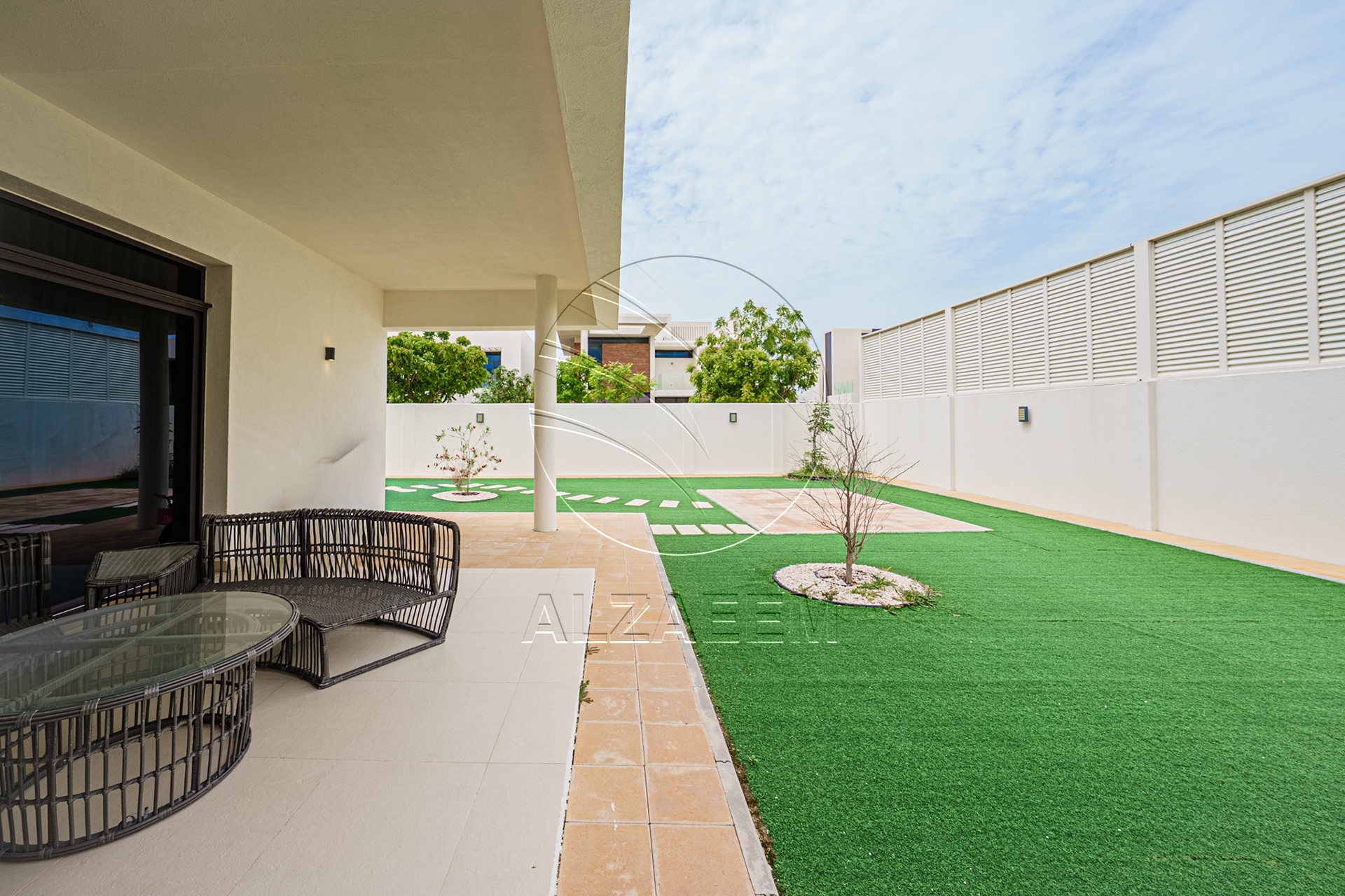 √Landscaped Garden | Furnished | T3-C1 | Corner√