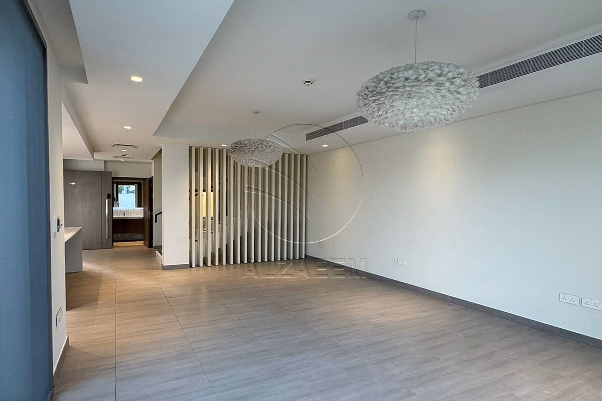 √HOT DEAL | Move-in Ready | Single Row – Mid Unit√