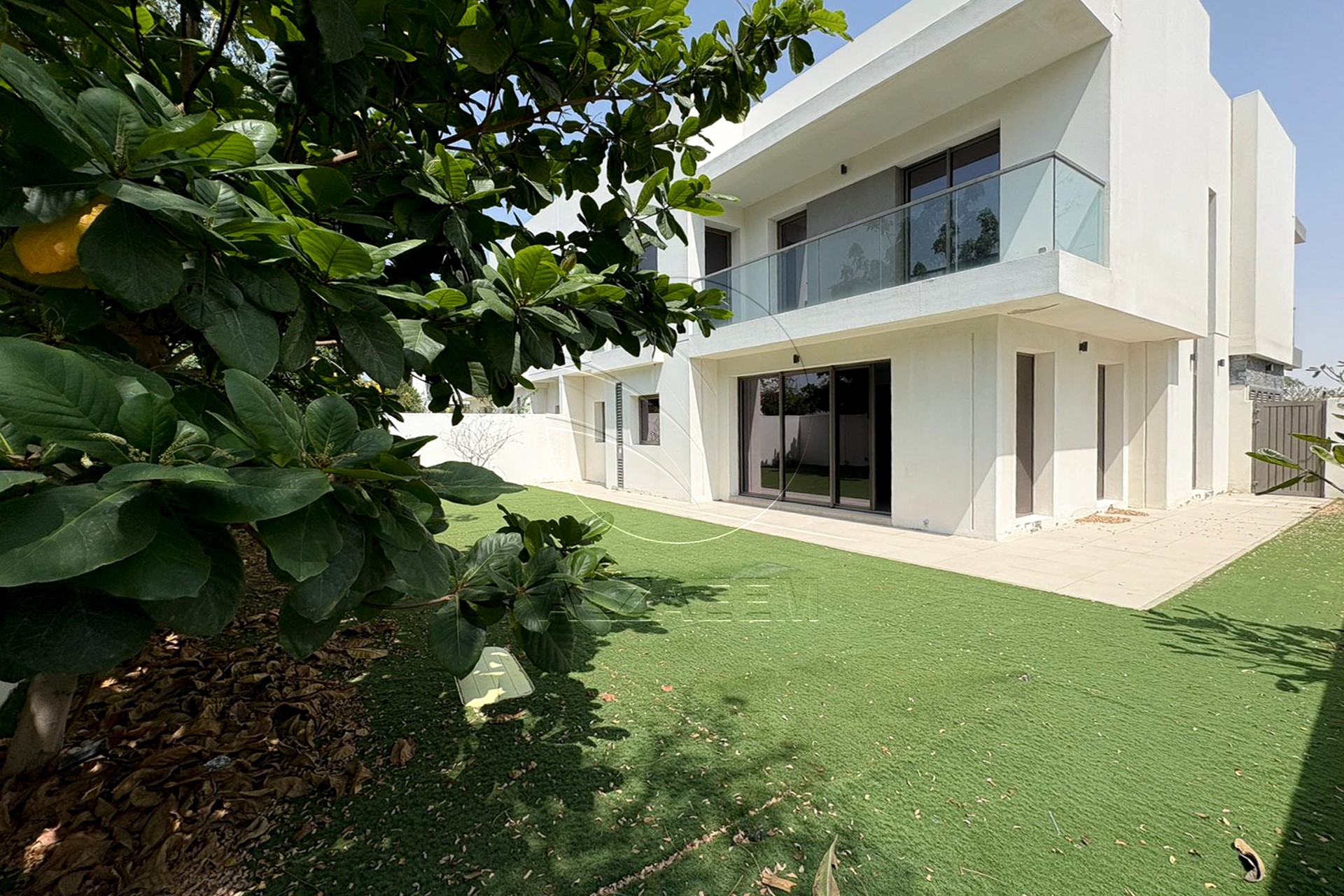 Single Row Corner | Ready to Move | PRIME LOCATION