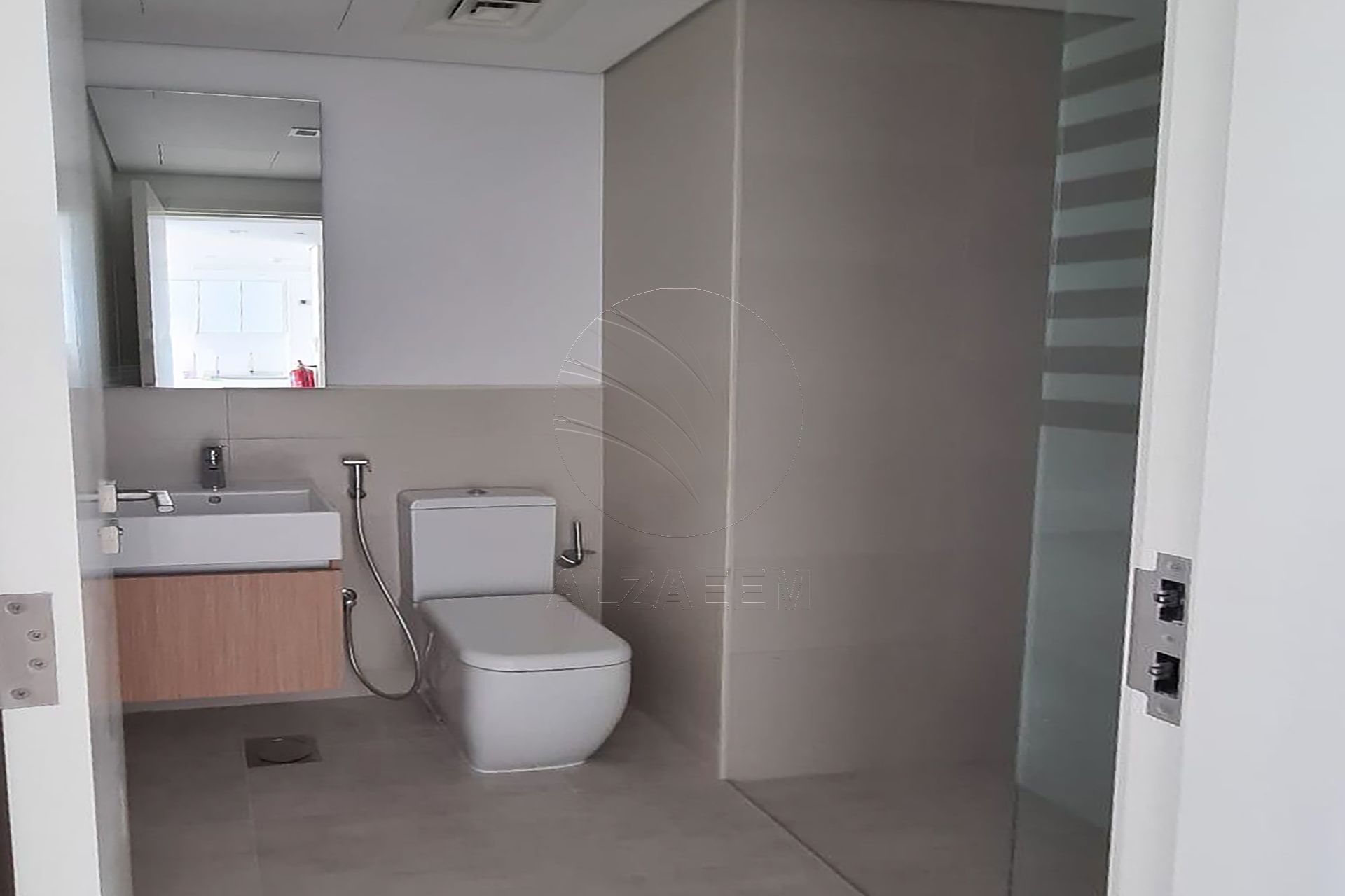 √ Waterfront Views | High Level and Vacant Unit √