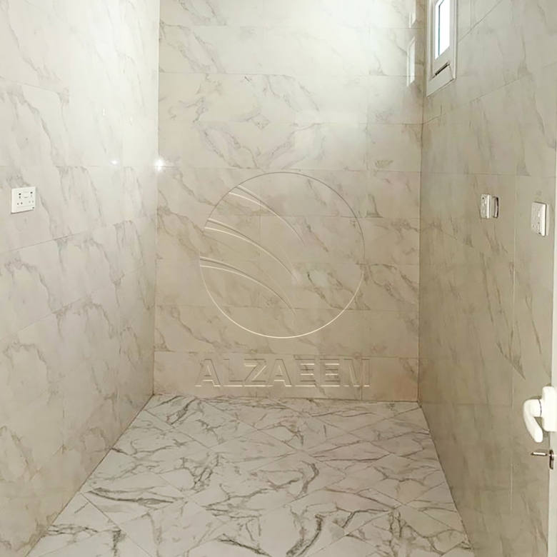 √Classic Stand Alone Villa | Near Al Ghadeer Park√
