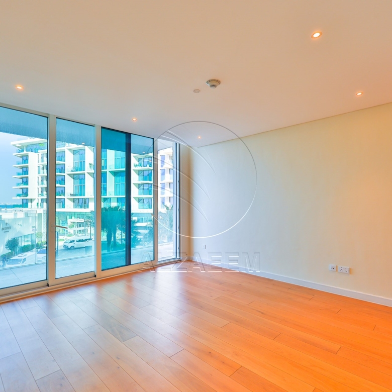 Sea View 2BR+M | VACANT | Luxury Living