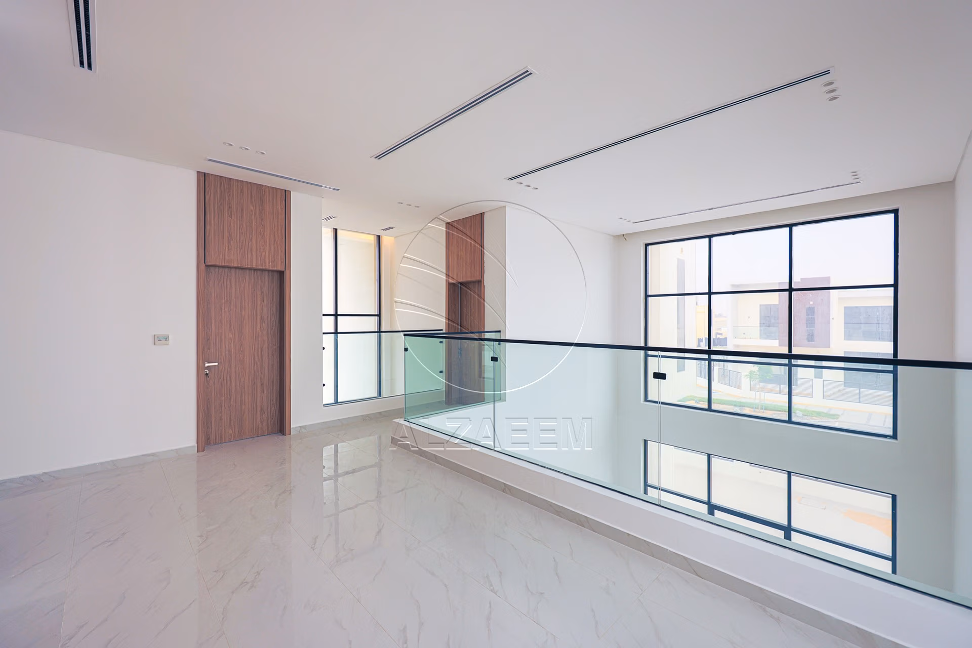 Corner | High Quality Finishing| High Ceiling