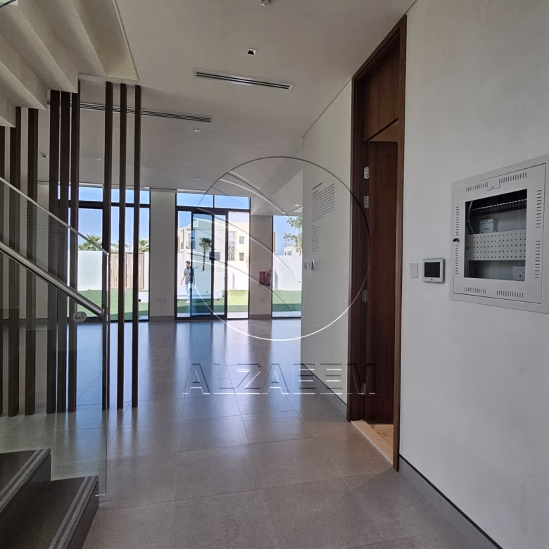 Stunning Location | 4BR+M+D | Vacant Soon!