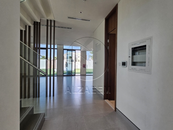 Stunning Location | 4BR+M+D | Vacant Soon!