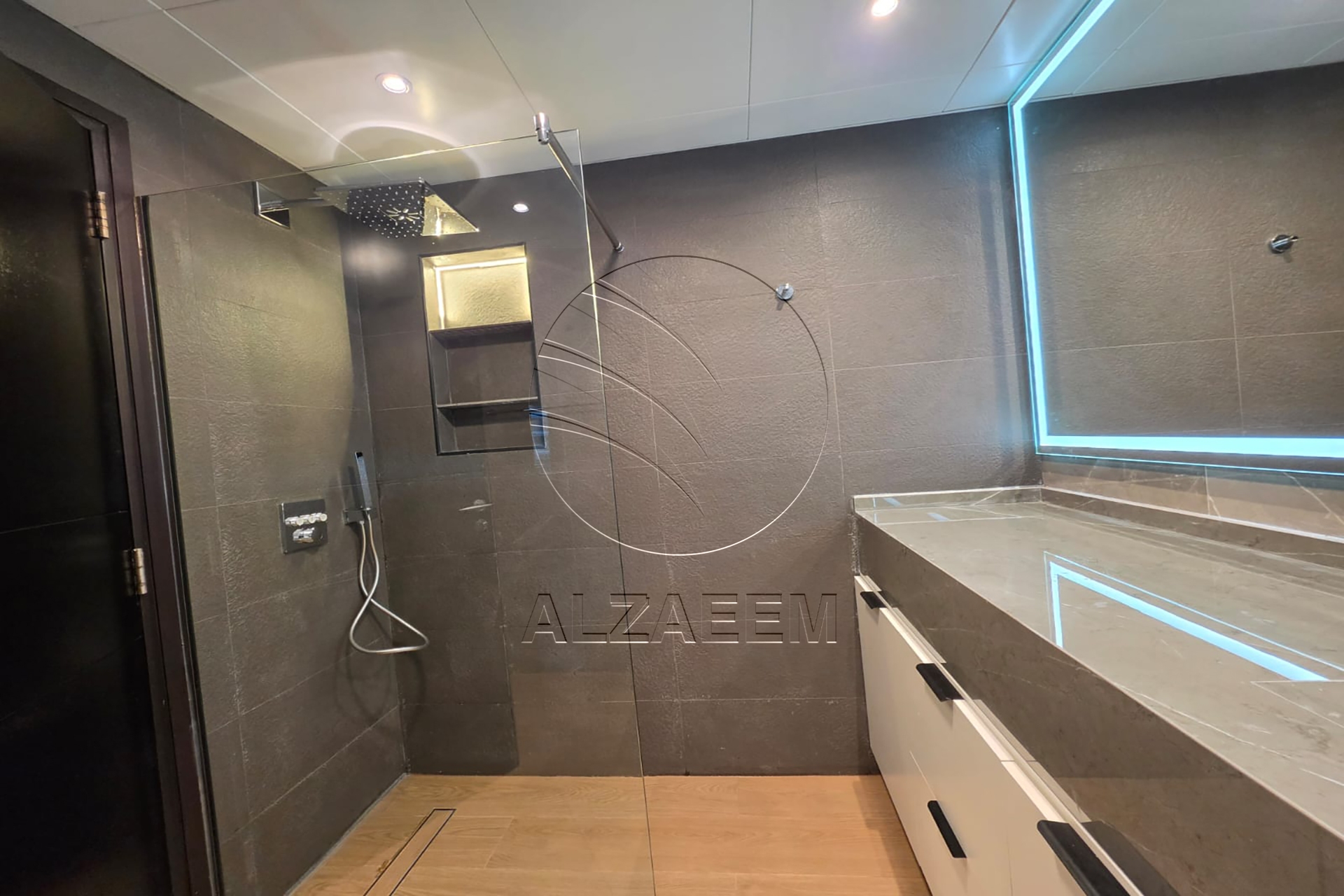 √ Vacant | Furnished | 4 Payments | Lower Floor √
