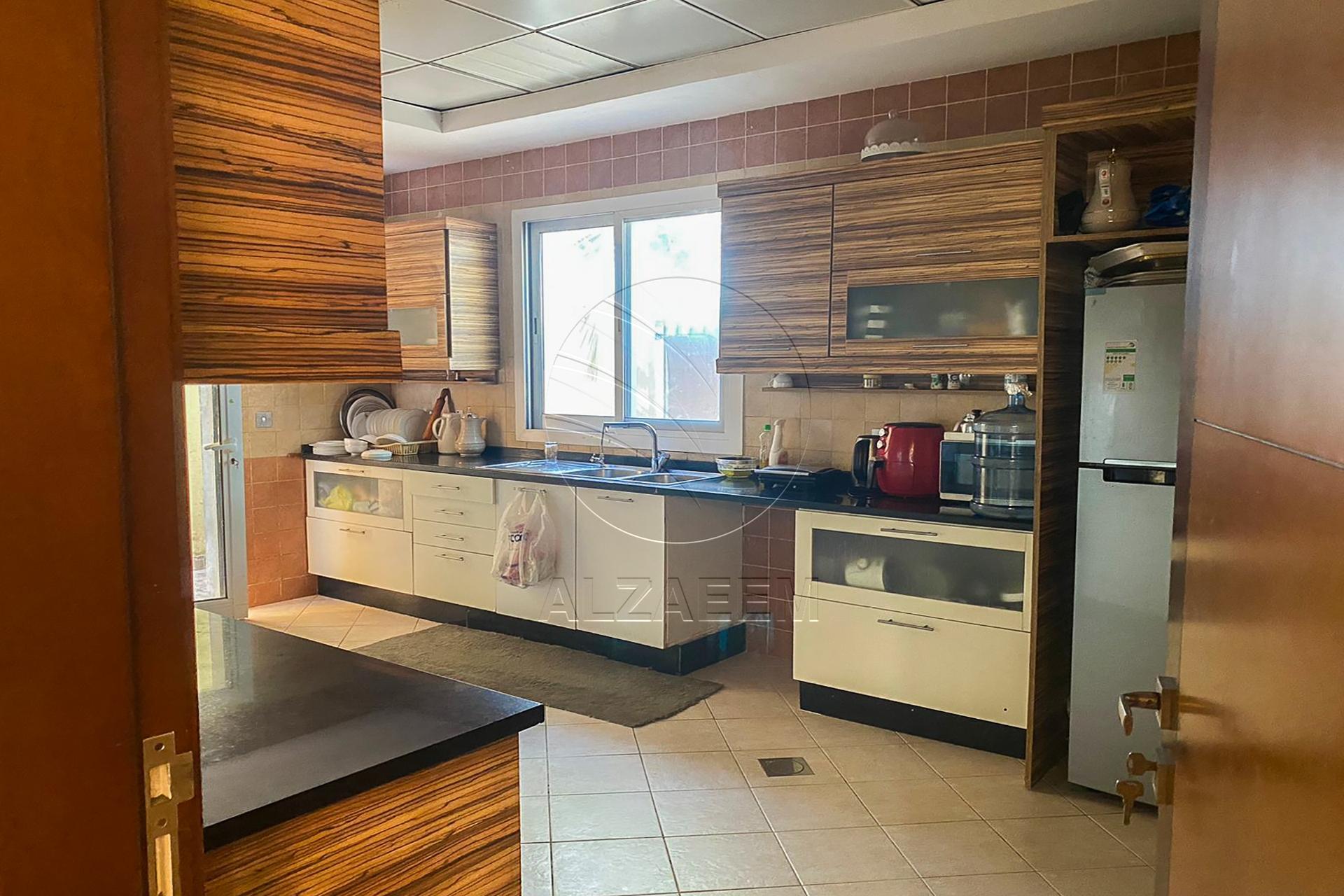 √ Tenanted Villa Opposite the Community Center √