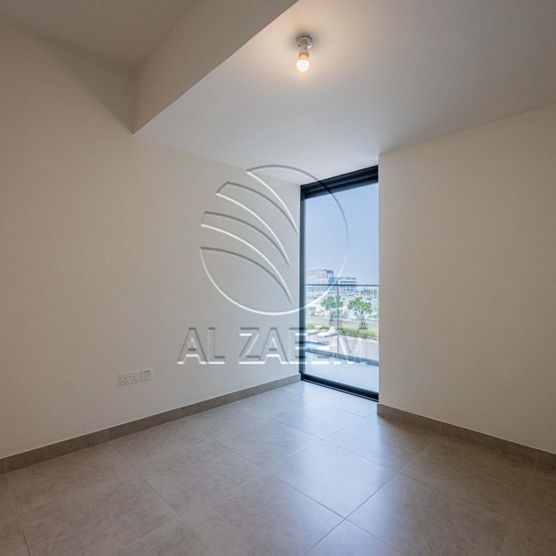 Vacant | DUPLEX | Facing The Pool | 4 payments