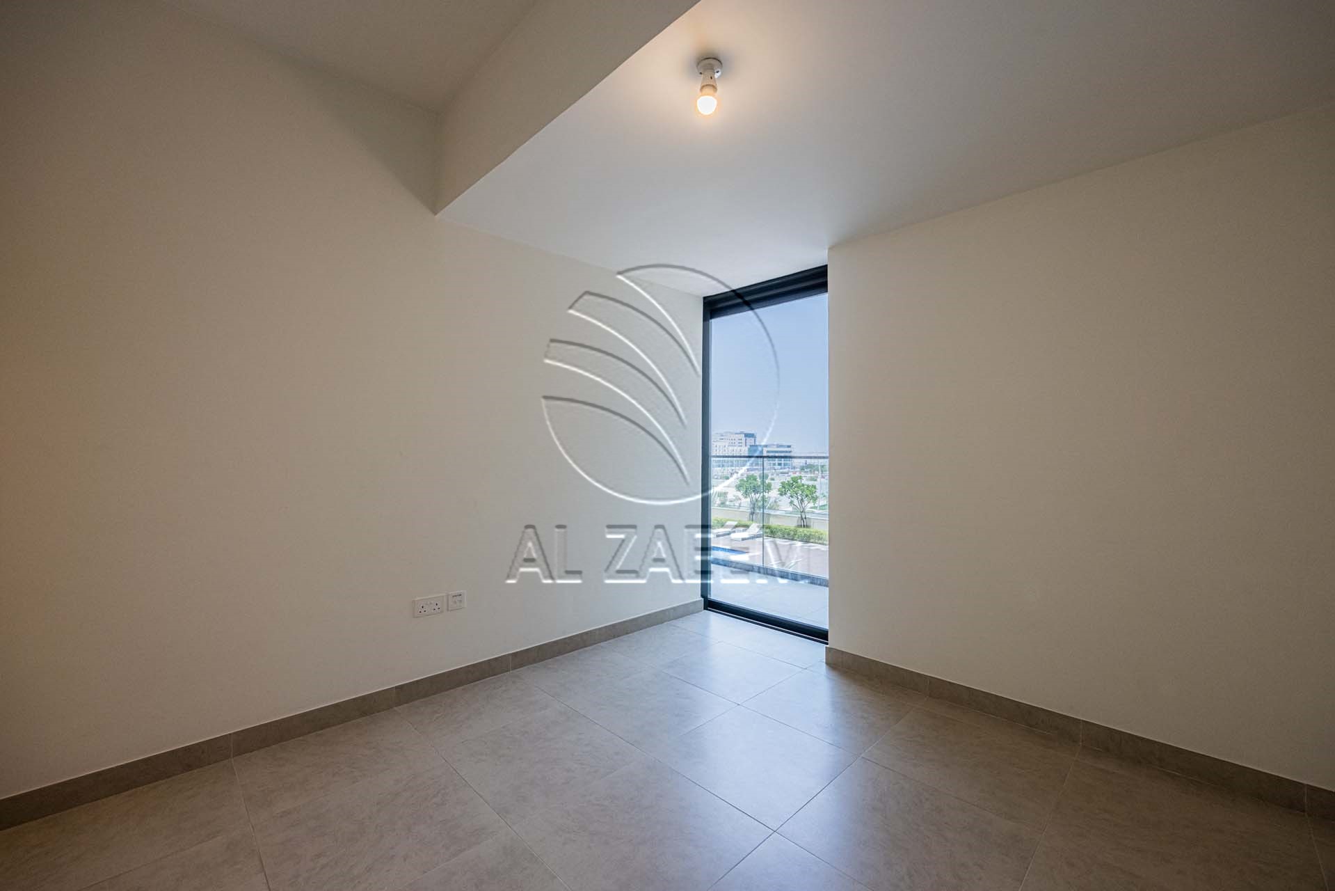 Vacant | DUPLEX | Facing The Pool | 4 payments