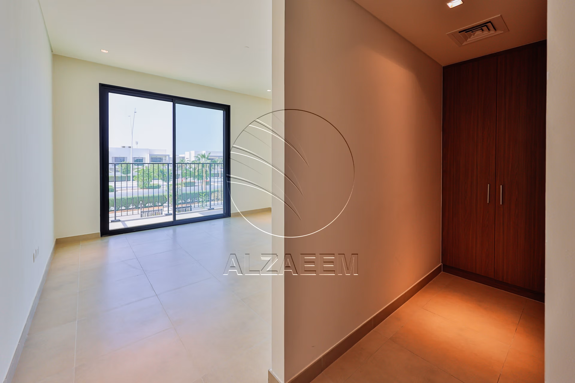 √Corner Single Row! Biggest 2BR Plot in Yas Acres√