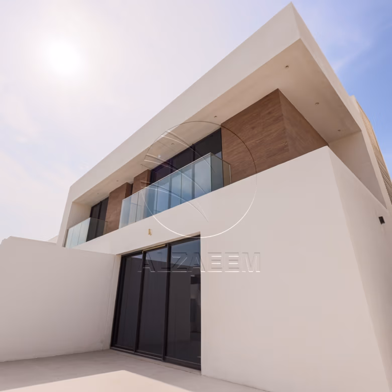 HOT! Corner Villa | Prestigious Gated Community